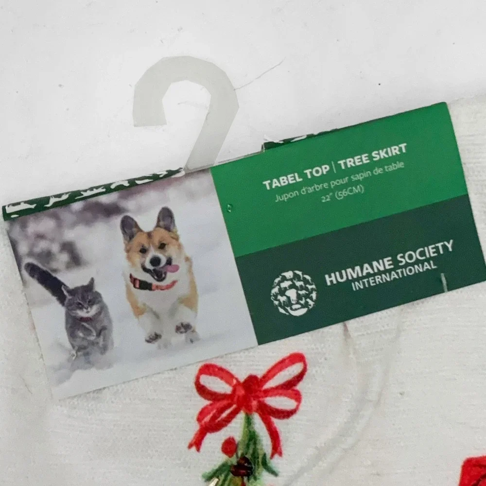 Humane Society NEW Mini Tree Skirt 22